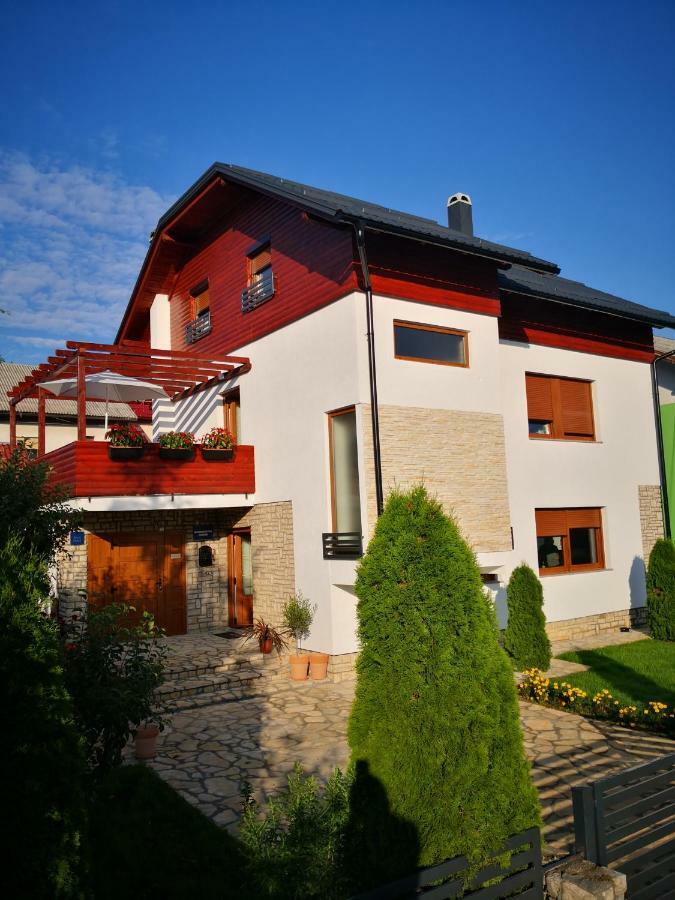 Accommodation Plitvice Korenica Buitenkant foto